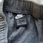 Nike Women’s Sweatpants Photo 2