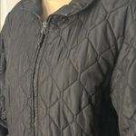 Eddie Bauer  Quilted Jacket - Black | Size L| Lightweight & Functional Photo 1