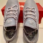 New Balance Running Shoes Photo 3