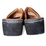 Born Women's Brown Leather hand Crafted Clogs Size 7 Photo 3