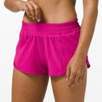 Lululemon Hotty Hot Short 2.5” Photo 0