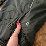 Lululemon  Above The Clouds Jacket Evergreen Photo 3