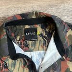 Lysse  Schiffer Stretch MINERAL CAMO PRINT Button Blouse M WRINKLE RESISTANT #100 Photo 6