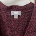 Uniqlo burgundy marled cardigan in size M Photo 2
