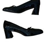 Stuart Weitzman Oneup Black Patent Leather Mary Jane Style Size 8 Pumps. Photo 3