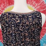 Patrons of Peace | Sleeveless Ruffled Blouse | Size: M Photo 3