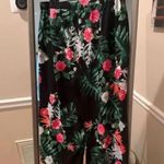 Vince Camuto Floral Wide Leg Capri Pants Black Red Size 10 Tropical Print Photo 2