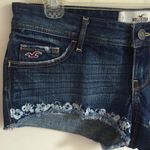Hollister Dark Wash Denim Low Rise Flower Embroidered Hem Summer Jean Shorts Photo 3