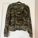 American Eagle  Camo Velour Cropped Hoodie Photo 2