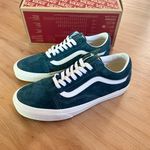 Vans  Old Skool Pig Suede Stargazer Women 10.0 US Mens 8.5 US Photo 8