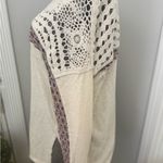 Anthropologie Gimmicks by BKE Pieced Crochet Yoke Top size Medium Photo 2