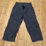 Lululemon Athletica Cropped Dance Studio Photo 0