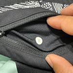 Lululemon  Women's Hotty Hot Short Dottie Tribe White Black Sz 8 Run Swift Ultra Photo 4