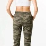 Zyia  Active Unwind Yoga Stretch Pocket Joggers in Green Camo Small Photo 1