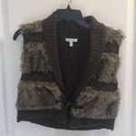 Delia's dELiA*s Brown Faux Fur Cable Knit Vest📝 Photo 0