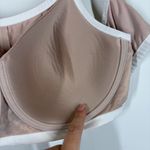 Natori  Yogi Contour Convertible Bra Size 40C Photo 6