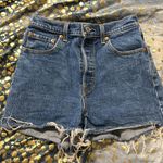 Levi's Levi’s ladies cutoff denim ribcage shorts button fly size 26 Photo 7