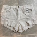 Boutique White Denim Shorts Photo 0