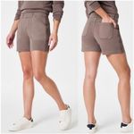 Spanx  6” Twill Shorts Khaki Tan NWT Photo 1