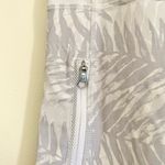 Lululemon White Gray Tropical Leaves Pocket Leggings Size 10 Photo 2