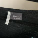 Sparkle & Fade Geometric design T-shirt Photo 4