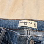 Abercrombie & Fitch  Mom Jeans Photo 1