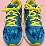 Saucony Running Shoe Photo 3