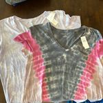 American Eagle NWT  TWO Tie Dye V Neck T-Shirts Tees Large Photo 0