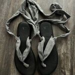 Sanuk  wrap sandals Photo 0