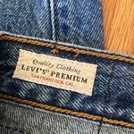 Levi's LEVI WEDGIE Vintage Jean. Size 31. Medium Wash Photo 13