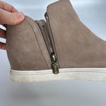 Blondo  Tan Suede Leather‎ Pull On Wedge Shoe Bootie Women's Size 7.5 Casual Photo 3