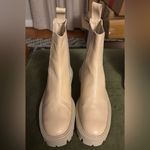 ZARA EUC Lug Sole Leather Chelsea Boots, Ercu, Sz. 6.5 (37) Photo 1