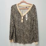 NWT Boutique Leopard v neck long sleeve shirt size Medium Brown Photo 1