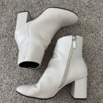 White ankle boots Size 8.5 Photo 1