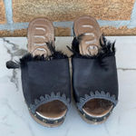 MOU  clogs shoes size 8 Photo 3