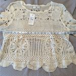 Cream Crochet Bell Sleeve Top Boutique Branded AZ Size M Photo 1
