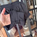 Lululemon  Hotty Hot Shortss II *2.5" Black (First Release) running pocket Photo 5