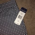 CHAPS NWT  Ladies size 12 navy/white print shorts Photo 3