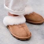 UGG  Coquette Slippers in Chestnut Brown Photo 0