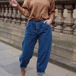 ZARA Paperbag jeans in a mid-blue wash high Rise Photo 6