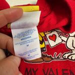 Peanuts Snoopy & Charlie Brown Valentineās Graphic T Photo 6