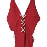 Yira Red Lace Photo 0