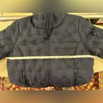 The North Face  Holladown crop Cross-Stitch Goose Down Puffer Jacket, size Medium Photo 13