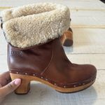 UGG  Australia Lynnea Boots size 7 Brown‎ Leather Wooden Heel Clog Shearling Photo 2