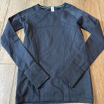 Ivivva  Lululemon long sleeve top  Photo 0