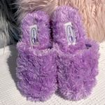 The Comfy Resorts Purple Fluffy Slippers Womens 5/6 House Shoes Slip On Photo 1