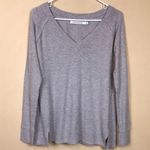 Calvin Klein Jeans Women’s Waffle Knit Gray V-Neck Long Sleeve Shirt Photo 0