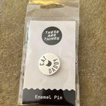 NWT cat daddy pin Silver Photo 0