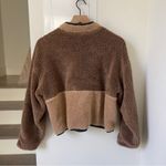 ANINE BING Royce Pullover Sherpa Pullover Fleece Sweatshirt in Brown and Tan Photo 4