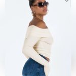 Princess Polly  Size M/L Morley Off‎ Shoulder Ribbed Sweater Cream Thumb Holes Photo 9
